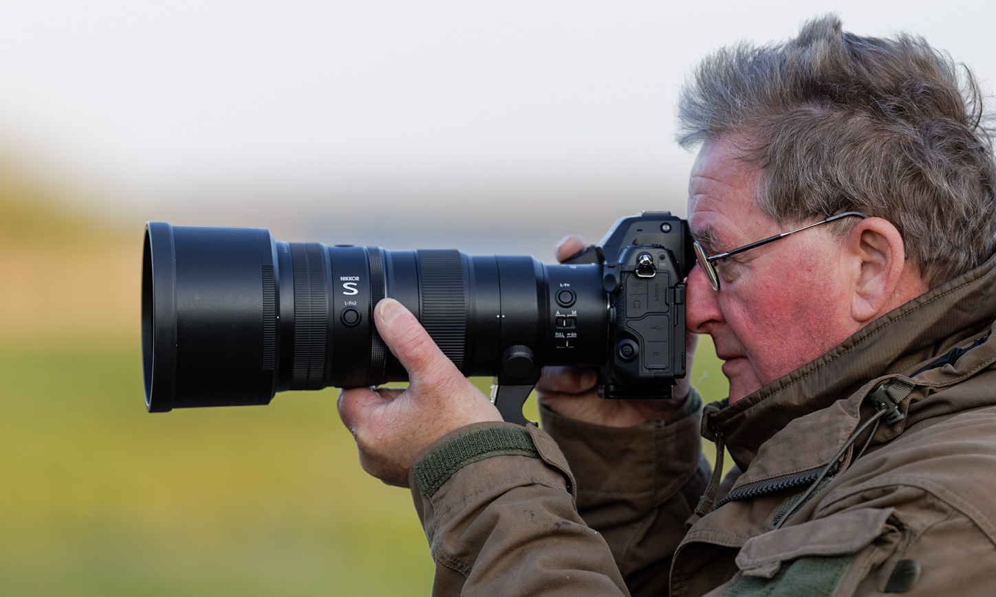 Jan fotograferar.